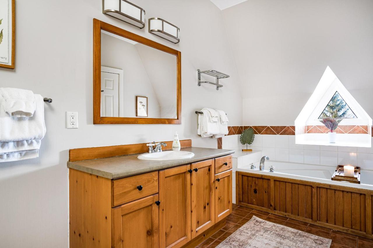 Beautiful & Bright 3 Bed Townhome Near Village Blue Mountains Buitenkant foto