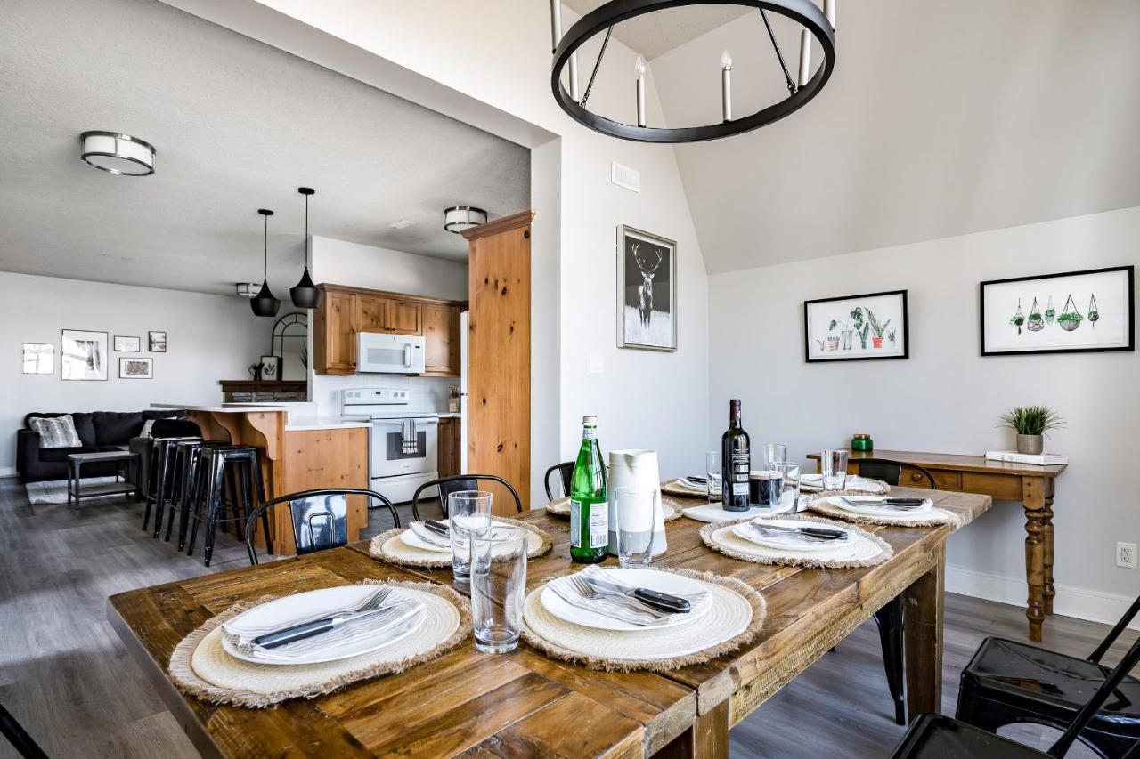 Beautiful & Bright 3 Bed Townhome Near Village Blue Mountains Buitenkant foto